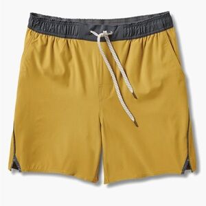 Vuori Trail Shorts men’s medium yellow